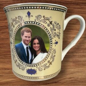 NWT Prince Harry & Meghan Markle Royal Wedding 19th May 2018